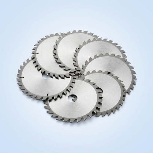 6-piece carbide circular saw blade set arranged
