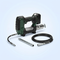 Cordless grease gun with hose, extension and battery